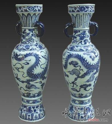 盤點(diǎn)2013年中國(guó)九大億元天價(jià)拍品 01元 青花云龍紋象耳瓶 (約3.98億元)