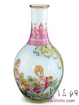 盤點(diǎn)2013年中國(guó)九大億元天價(jià)拍品 09清乾隆 琺瑯彩人物紋膽瓶(約1.09億元)