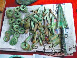 “天光墟”上形形色色的藏品。