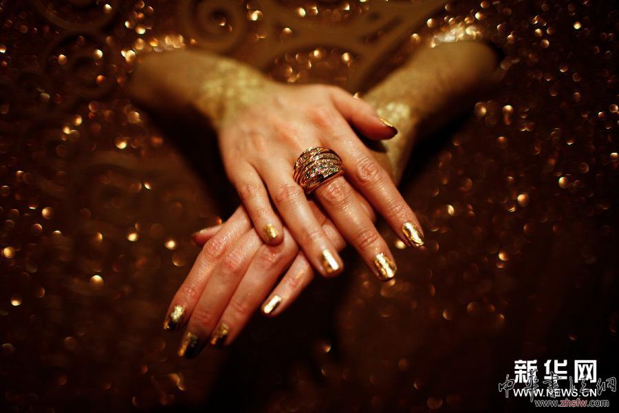 （國際）（1）指上的世界