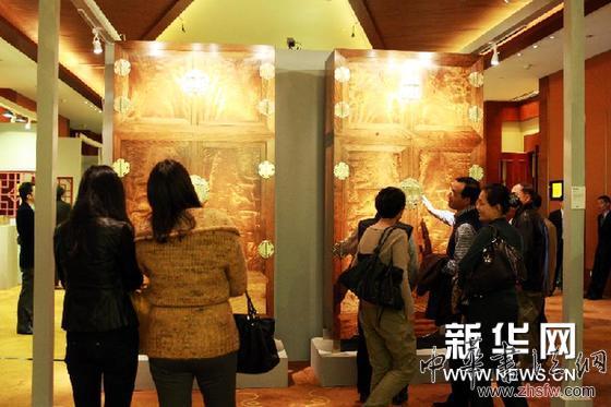 楠書房金絲楠木作品首登嘉德秋拍 圖 (晚報)(1)楠書房金絲楠木作品首登嘉德秋拍