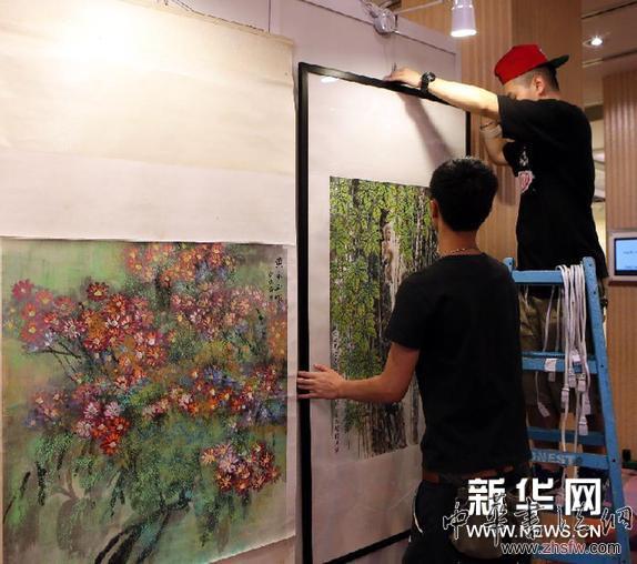 （財經(jīng)專線）（2）香港銀座拍賣首次春拍呈獻(xiàn)超400件拍品