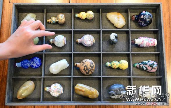 香港佳士得推出鼻煙壺專場(chǎng)拍賣 圖 (晚報(bào))(1)香港佳士得推出鼻煙壺專場(chǎng)拍賣