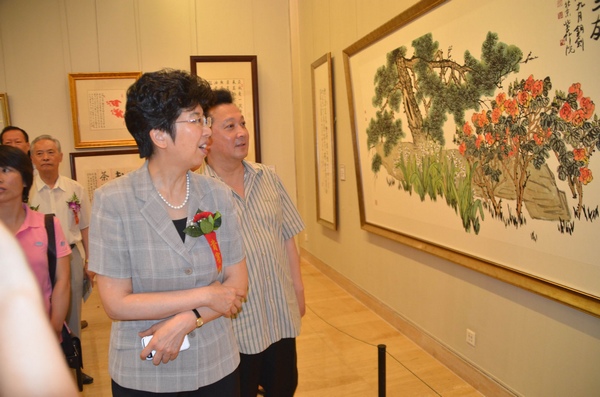 郁鈞劍從藝四十周年書(shū)畫(huà)展在中國(guó)美術(shù)館開(kāi)幕