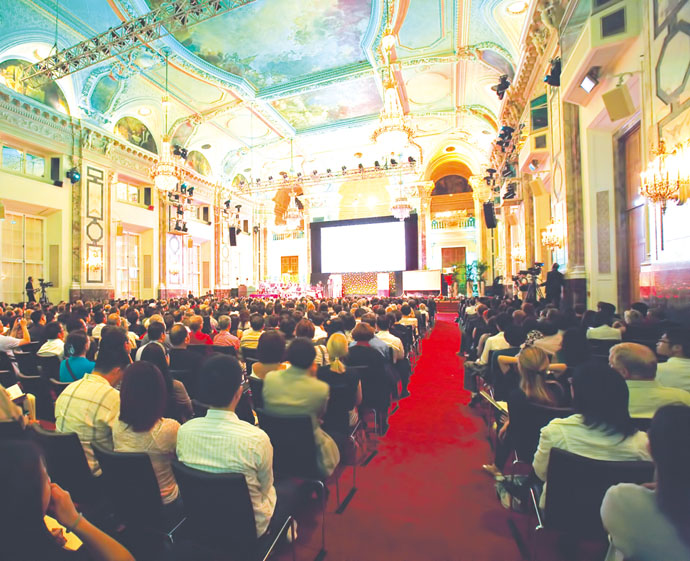 慶祝中奧建交40周年-2011維也納皇宮中國(guó)書法音樂(lè)會(huì)