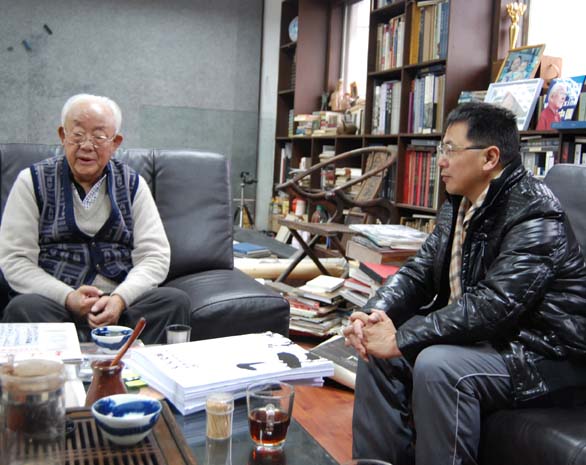 天人合一的書(shū)法墨舞----專訪周韶華