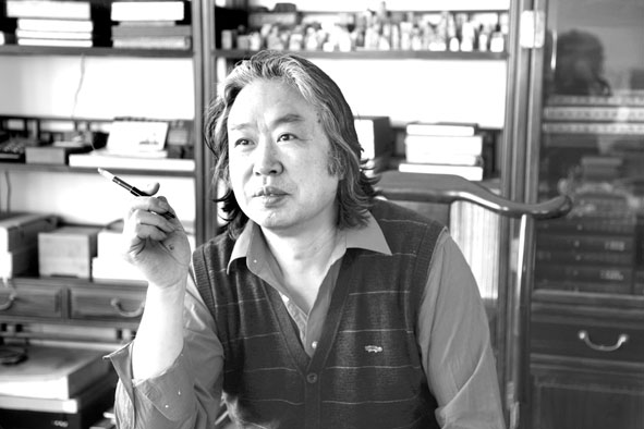 縱筆墨海溢書香——訪第四屆中國書法蘭亭獎(jiǎng)·藝術(shù)獎(jiǎng)獲得者叢文俊