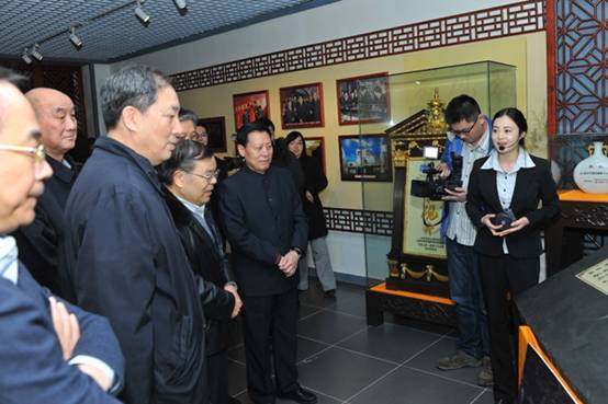 點擊瀏覽下一頁