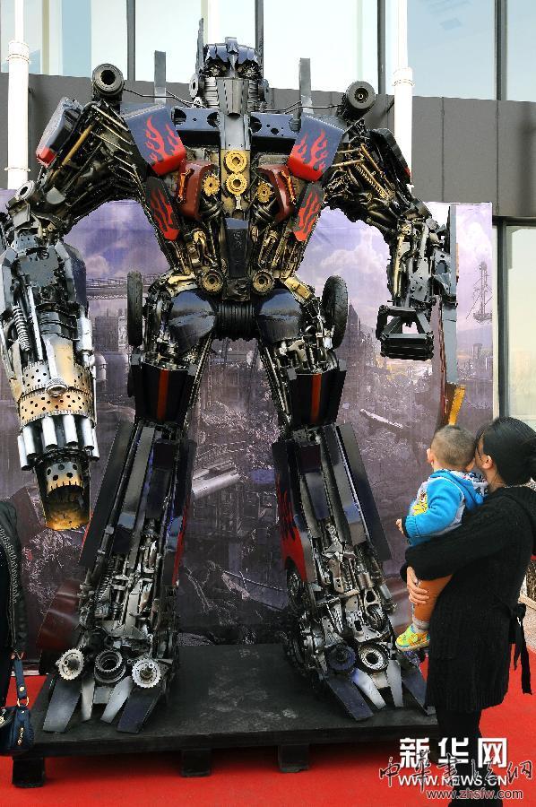 （晚報(bào)）（2）&ldquo;變形金剛&rdquo;亮相太原