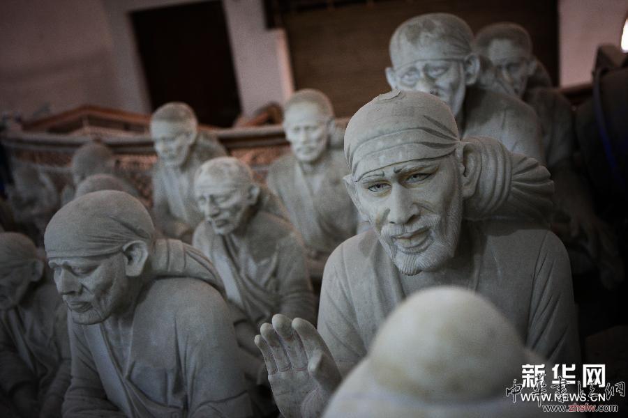 印度歷史古城瓦拉納西的石雕工坊 圖 (國際)(3)印度歷史古城瓦拉納西的石雕工坊