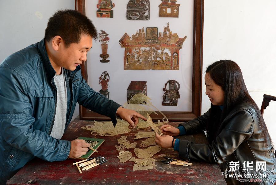 （文化）（2）農(nóng)家小院傳承皮影文化