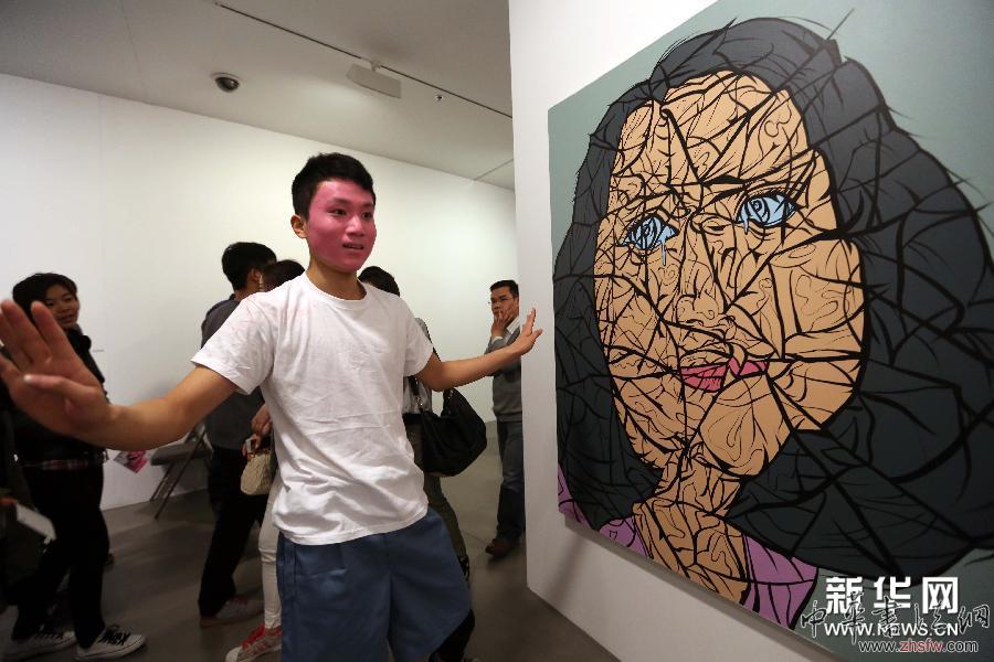 #（晚報）（4）現(xiàn)代舞演繹&ldquo;大臉畫&rdquo;