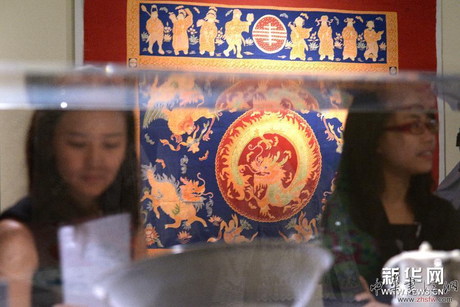 （XHDW）（6）新加坡舉行土生華人峇迪桌幃展