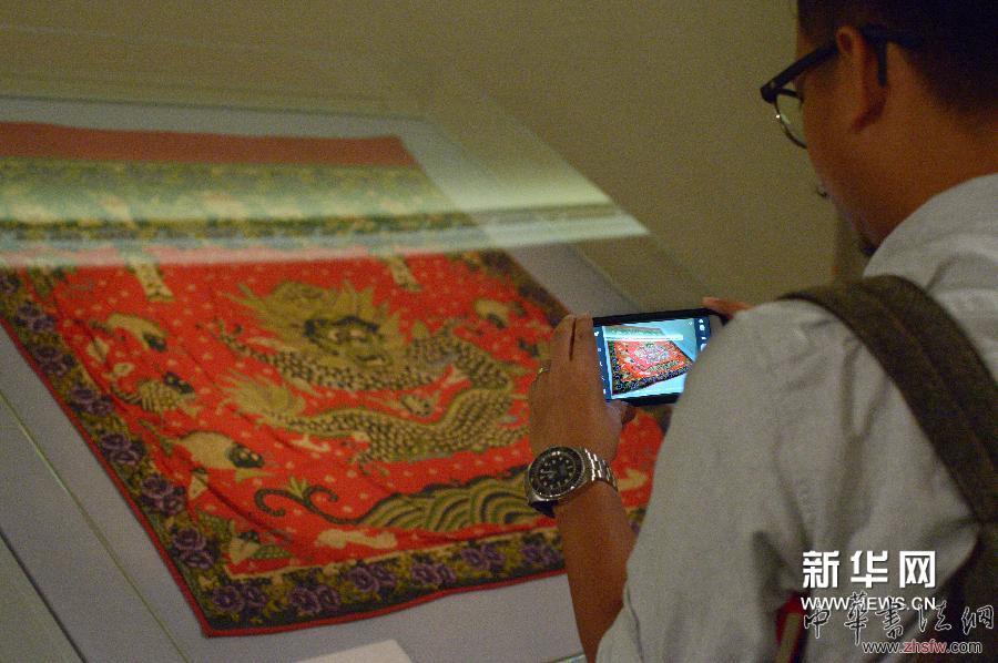 4月10日，記者在新加坡參觀新加坡土生華人博物館展覽。