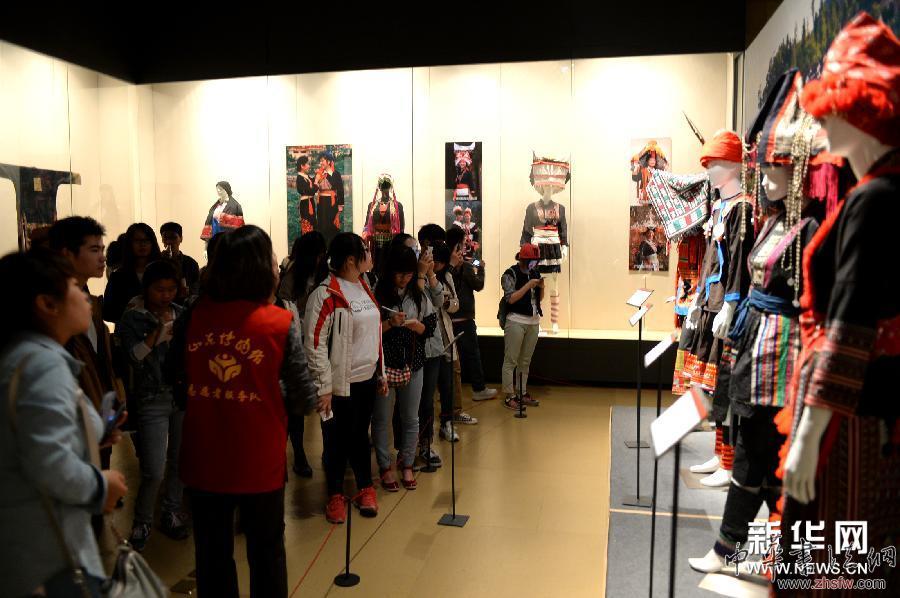 中國瑤族服飾展亮相山東博物館 組圖 (新華網(wǎng))(1) 中國瑤族服飾展亮相山東博物館