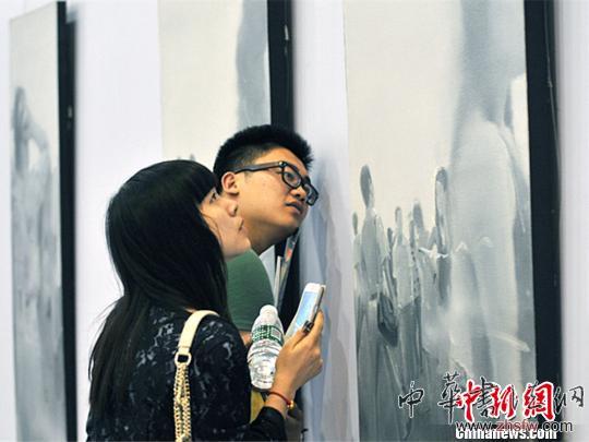成都藝博會(huì)開(kāi)展市民可賞2000余幅藝術(shù)精品（圖）