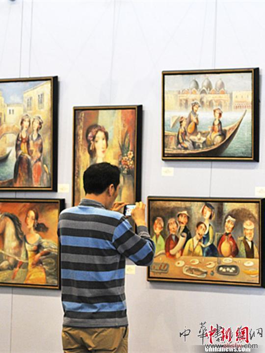 成都藝博會(huì)開(kāi)展 市民可賞2000余幅藝術(shù)精品