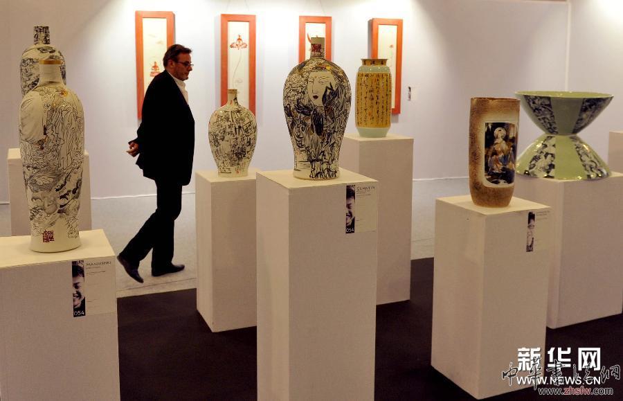 （國(guó)際）（4） &ldquo;視覺(jué)中國(guó)&middot;瓷上敦煌&rdquo;中國(guó)陶瓷藝術(shù)展在巴黎開(kāi)幕