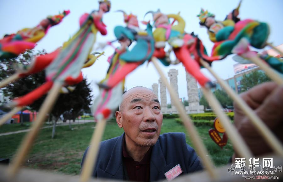 民間藝人董金龍和他的面塑 組圖 #(文化)(1)民間藝人董金龍和他的面塑