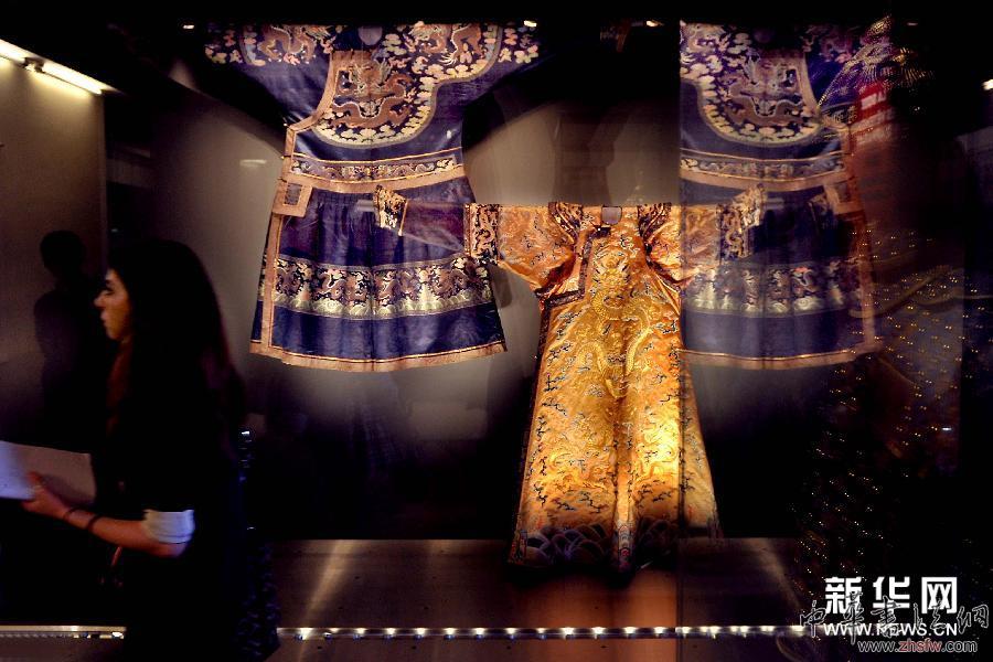 （國(guó)際）（2）中國(guó)藝術(shù)珍品展在巴黎舉行