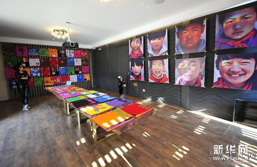 （晚報(bào)）（4）COART亞洲青年藝術(shù)現(xiàn)場(chǎng)在束河古鎮(zhèn)開(kāi)幕