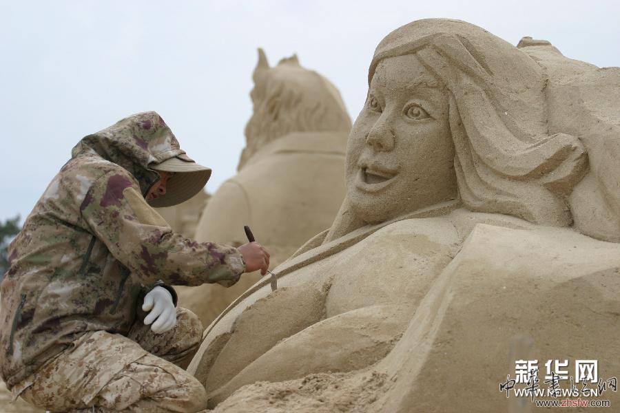 山東威海:百座藝術(shù)沙雕亮相海灘迎“五一” 圖 #(文化)(4)山東威海:百座藝術(shù)沙雕亮相海灘迎“五一”