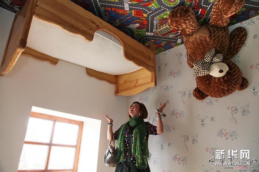 #（社會(huì)）（2）波蘭倒置屋上海開門迎客