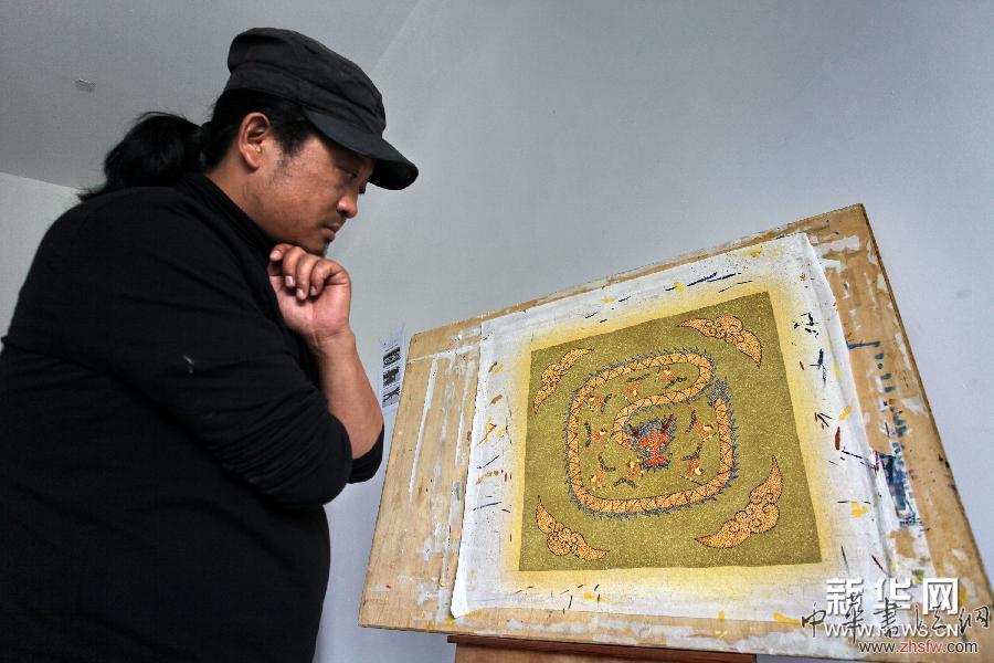 大地農(nóng)民畫《巨龍舞夢》輪廓初顯 圖 #(文化)(4)大地農(nóng)民畫《巨龍舞夢》輪廓初顯