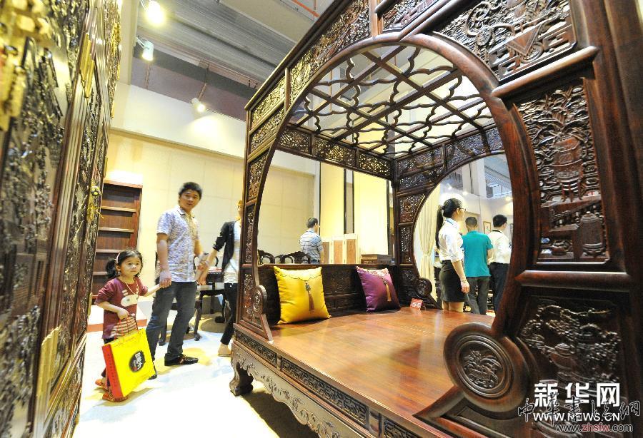 第九屆中國(guó)(莆田)海峽工藝品博覽會(huì)開(kāi)幕 圖 (服務(wù)專線)(2)第九屆中國(guó)(莆田)海峽工藝品博覽會(huì)開(kāi)幕