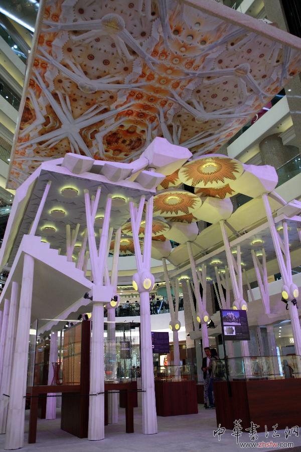 西班牙建筑師高迪作品在港展出 圖 (晚報(bào))(2)西班牙建筑師高迪作品在港展出