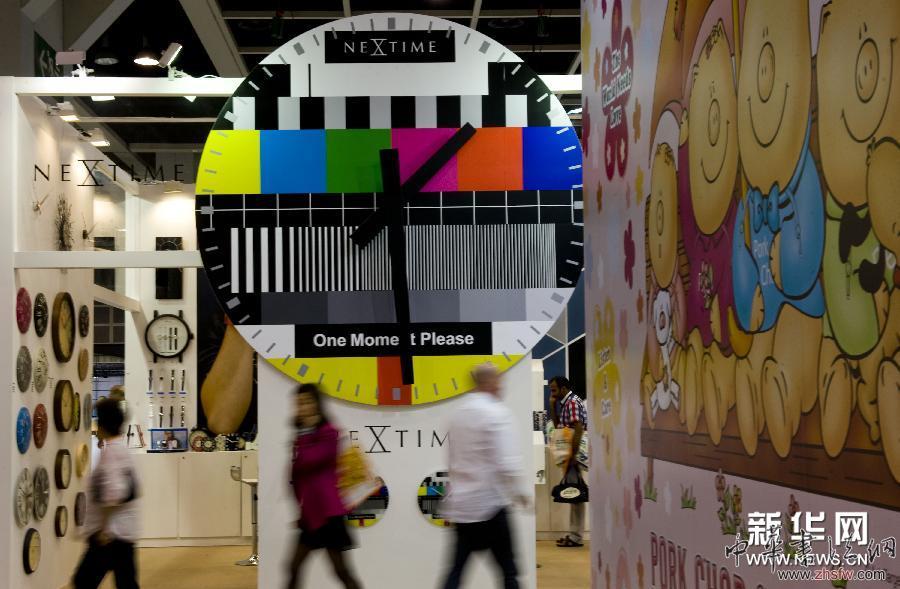 （晚報(bào)）（2）全球最大禮品展在香港舉行