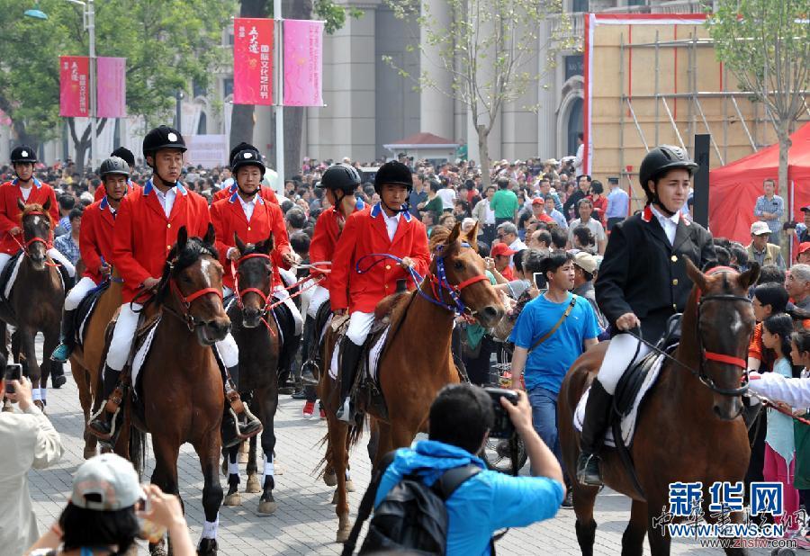 #（社會(huì)）（2）天津首屆五大道國(guó)際文化藝術(shù)節(jié)開(kāi)幕 
