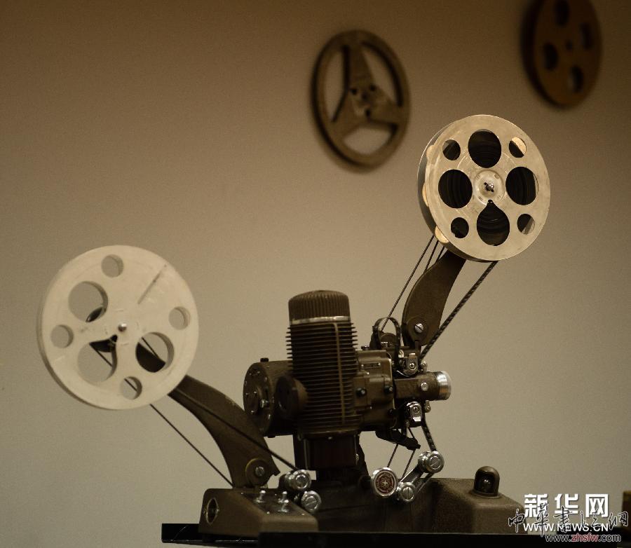 “民國(guó)時(shí)期電影設(shè)備展”亮相南京 圖 (晚報(bào))(2)“民國(guó)時(shí)期電影設(shè)備展”亮相南京