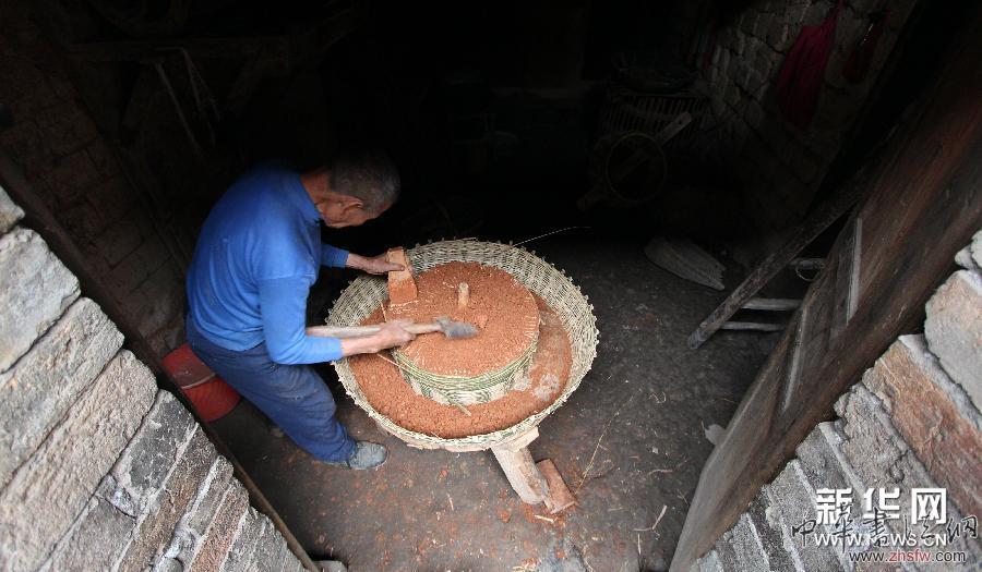 傳承百年的手工技藝——打礱子 組圖 #(社會)(5)傳承百年的手工技藝——打礱子