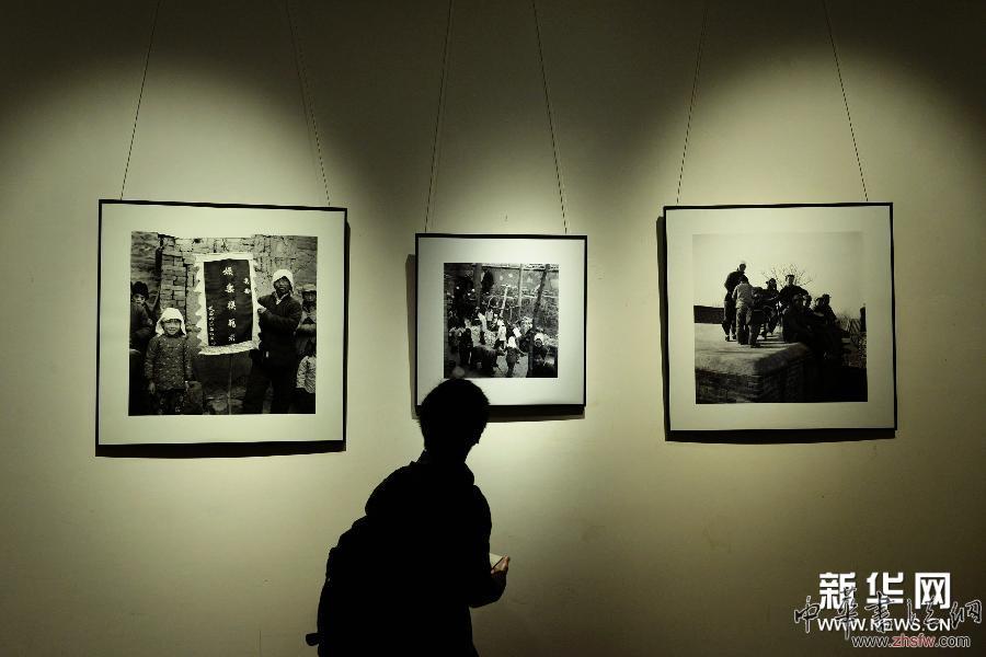 #（晚報）（2）&ldquo;十里店&mdash;&mdash;大衛(wèi)&middot;柯魯克的華北農(nóng)村老照片展&rdquo;杭州開展