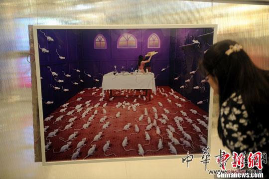 “青年藝術(shù)100”展覽在香港舉行 組圖