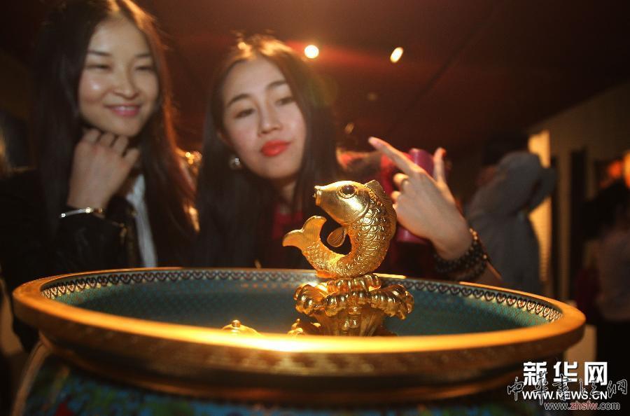 #（晚報(bào)）（4）國家大劇院舉行中國當(dāng)代工藝美術(shù)優(yōu)秀作品展