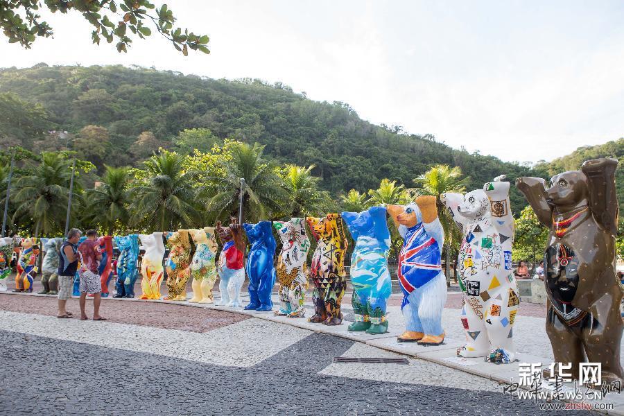 （國(guó)際）（1）科帕海灘&ldquo;熊&rdquo;出沒