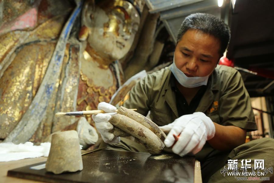 #（文化）（5）千手觀音腹中&ldquo;暗格&rdquo;再現(xiàn)歷史遺物