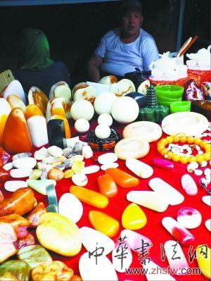 和田玉國(guó)標(biāo)出臺(tái) 六大類顏色樣品納入范疇 和田玉“國(guó)標(biāo)”出臺(tái)能否規(guī)范市場(chǎng)