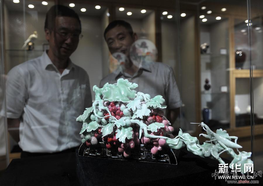 (文化)(1)一批高水準(zhǔn)景德鎮(zhèn)瓷器將拍賣