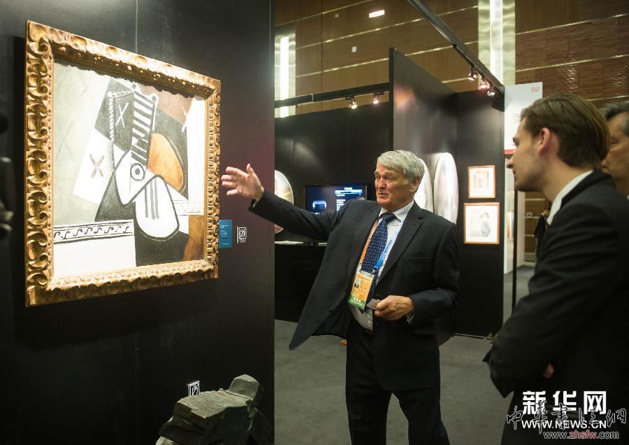 京交會(huì)上賞中西藝術(shù)珍品 組圖 (文化)(3)京交會(huì)上賞中西藝術(shù)珍品