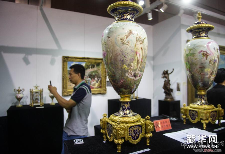 京交會上賞中西藝術(shù)珍品 組圖 (文化)(4)京交會上賞中西藝術(shù)珍品