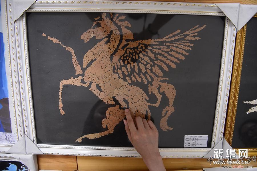 “老師”手工畫 送給山里娃 組圖 (社會)(2)“老師”手工畫 送給山里娃