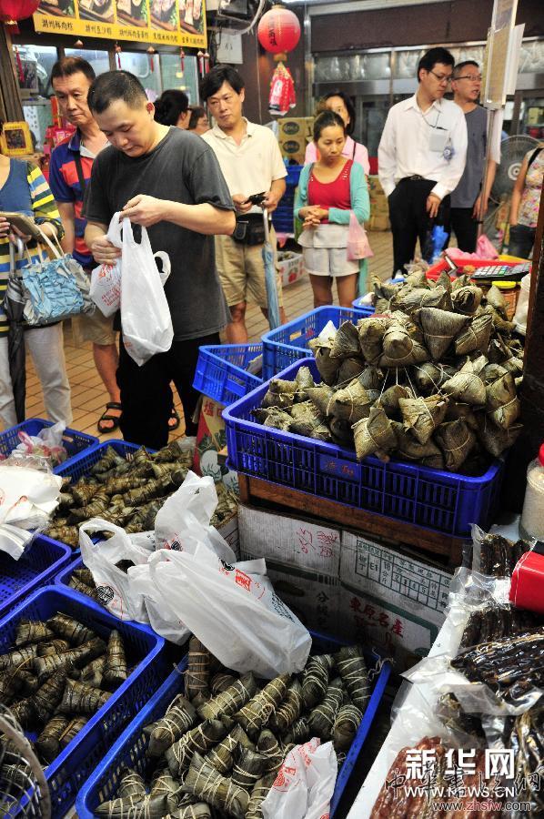 #（社會(huì)）（2）臺(tái)北市民迎端午