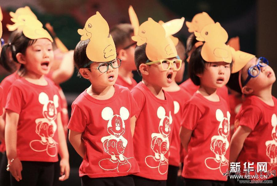 #（社會）（2）農(nóng)民工子女展才藝迎&ldquo;六一&rdquo;