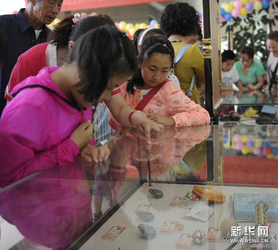 （晚報(bào)）（1）呼和浩特：博物院里慶&ldquo;六一&rdquo;