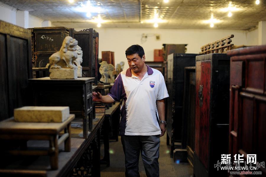 （社會(huì)）（1）曹三剛：三萬件&ldquo;碎片&rdquo;典藏古村落記憶