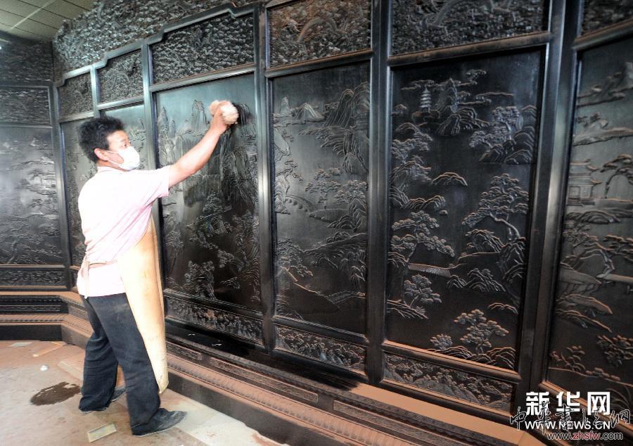 （社會）（3）南漢村傳統(tǒng)仿古紅木家具制作掀&ldquo;古典文化&rdquo;致富熱