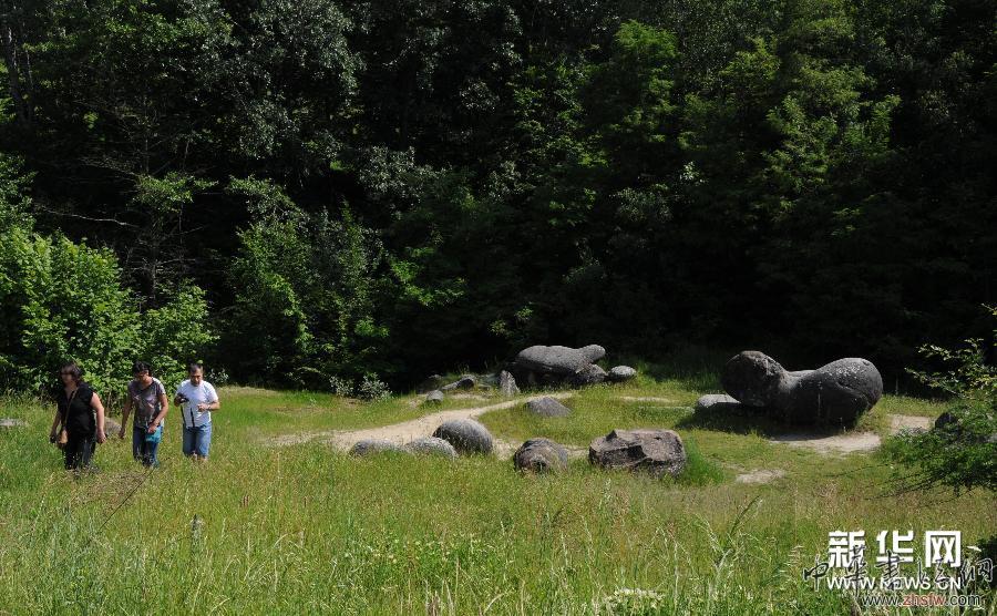 （晚報(bào)）（3）&ldquo;會(huì)長(zhǎng)大&ldquo;的石頭